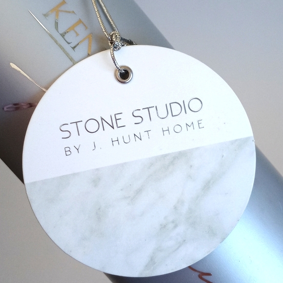 Kenra Platinum Revive Shampoo Stone Studio By J Hunt Home 31.5 fl. oz. - Picture 6 of 7